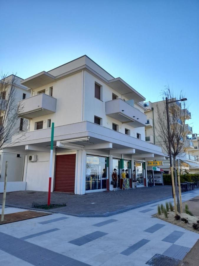 Appartamento vista mare Viserbella, vicissimo alla Fiera Rimini Esterno foto
